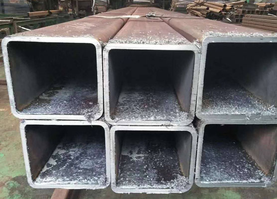 六枝特大口径方矩管